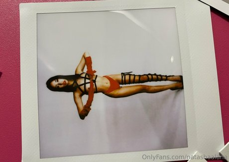 ジンジャーティーンオンリーファンズ トップ 写真