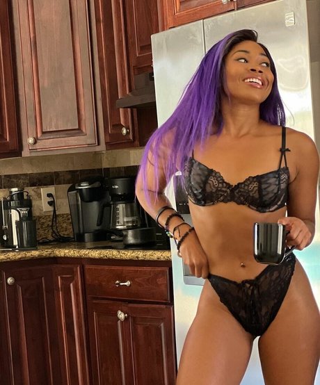 Ariane Andrew ポルノスター ベスト 画像