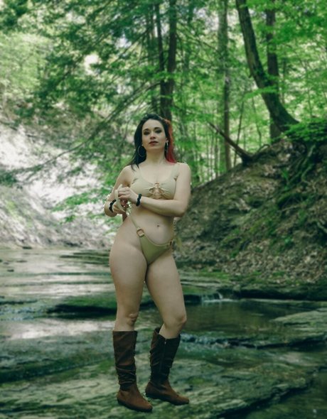 SunfyreTv 完璧なモデル 写真