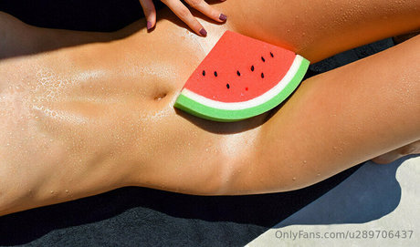 OP オンリーファンズ 無料ポルノ 画像