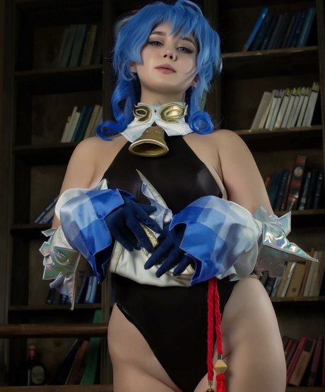 ダウンオンリーファン ベスト 写真