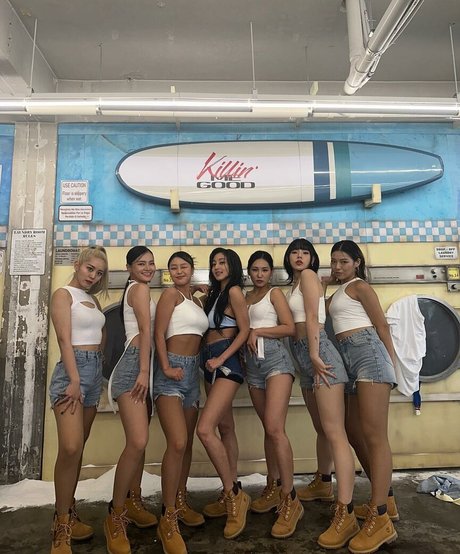 巨乳ランジェリーオンリーファンズ xxx 画像