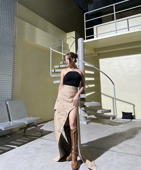 ストリップショー オンリーファンズ エロ ギャラリー