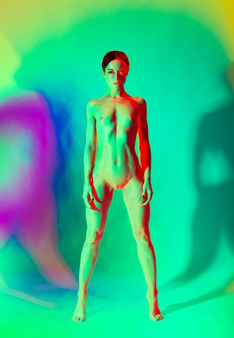 Emily England ポルノスター HD 写真