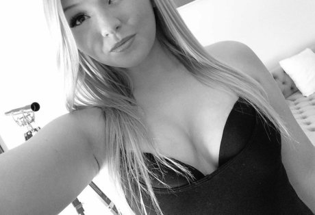 Melissa May xxxスター 写真