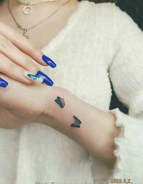 rebekka red fox 最高のモデル ギャラリー