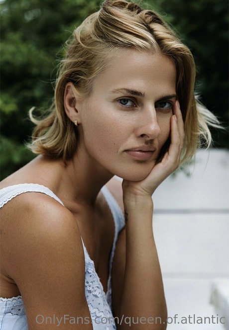 ゲイディルドオンリーファンズ アートポルノ 写真