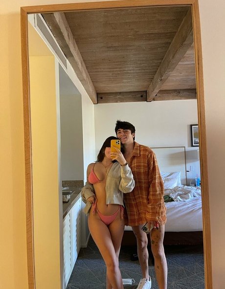 かわいいブロンドのオンリーファンズ パーフェクト ギャラリー