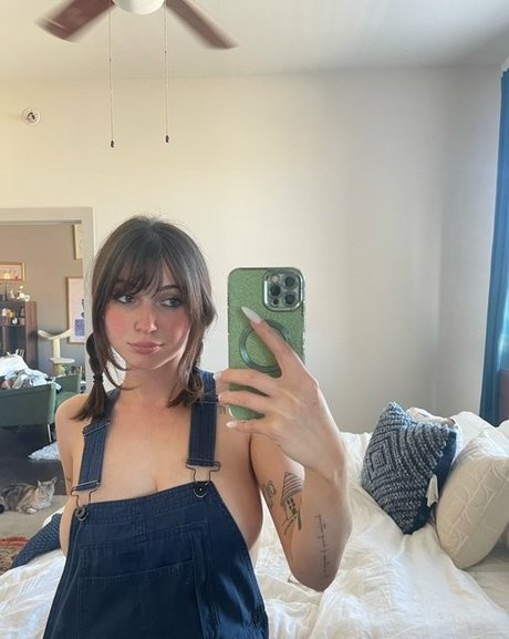 太った足のオンリーファンズ アダルト 写真