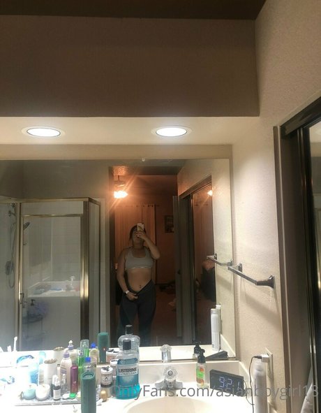 asianbbygirl18 完璧なモデル 画像