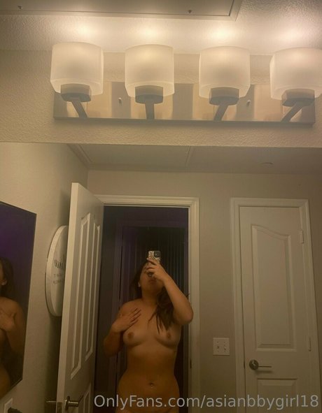 asianbbygirl18 エロティックモデル ギャラリー