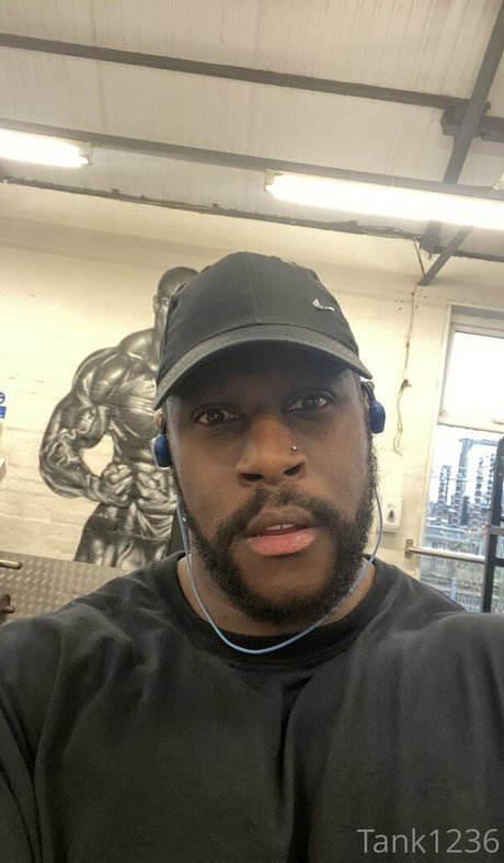 pleasure12368 裸のモデル 写真