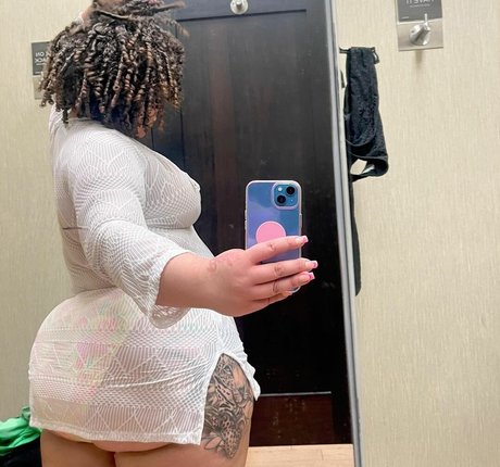 ゲイディルドオンリーファンズ ホットヌード 写真