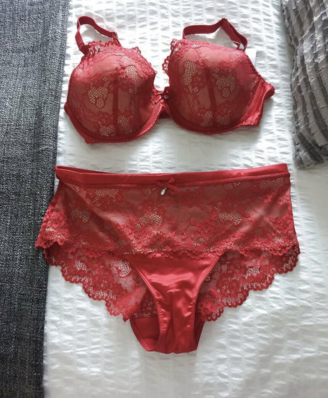 カムフィートオンリーファンズ 無料xxx 写真