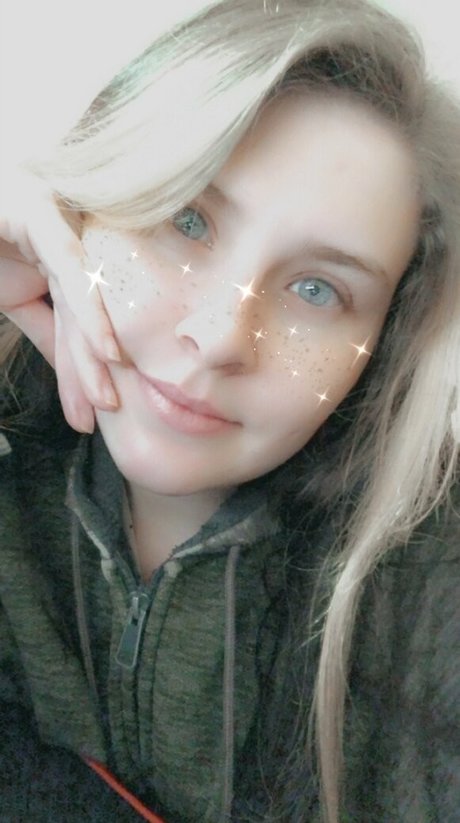 ナースオンリーファンズ 可愛い 写真