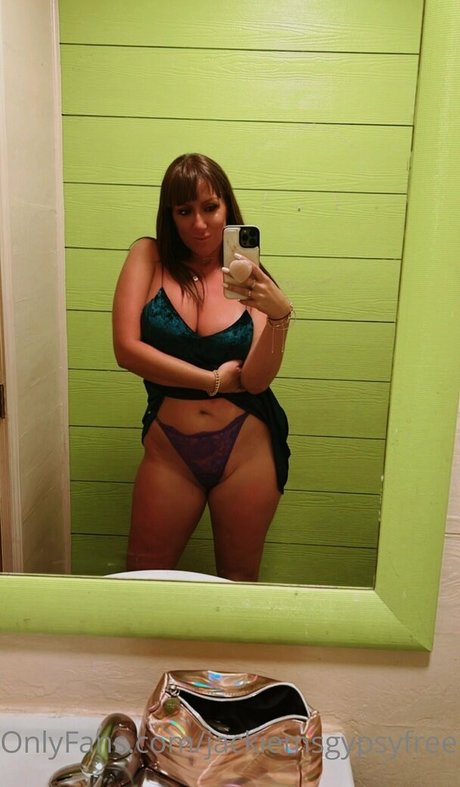 ジムのインフルエンサーオンリーファンズ エロ 画像