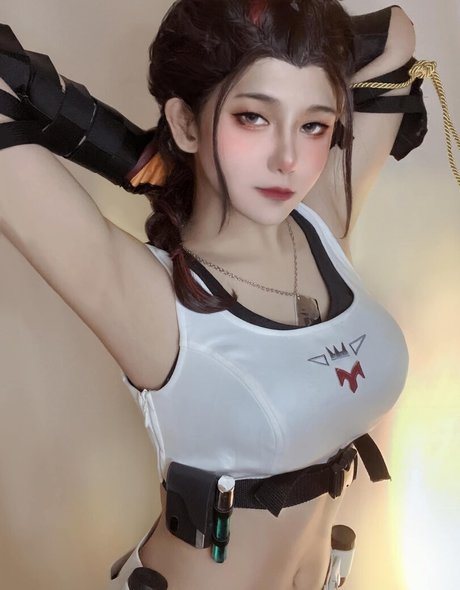 Aveline Tetsuya ヌードのポルノスター 写真