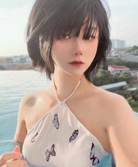 Aveline Tetsuya ポルノスター セクシー 写真