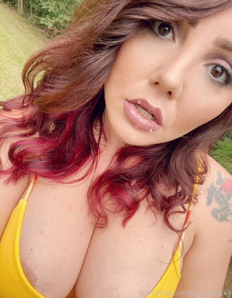 ぽっちゃりティーンオンリーファンズ トップ 画像