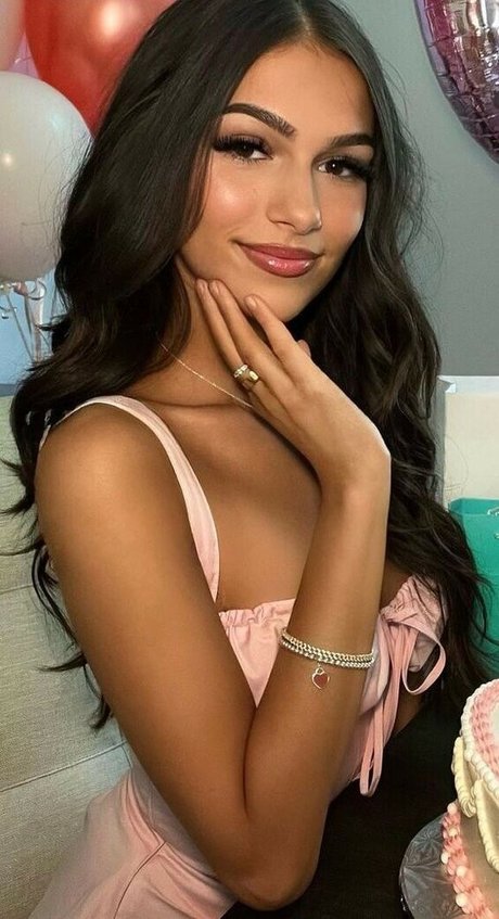 アラブ人妻オンリーファンズ ポルノ 写真