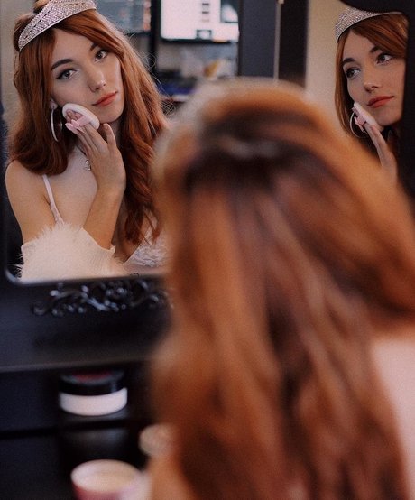 曲線美のxxx オンリーファンズ セックス 写真