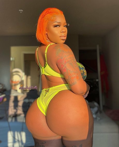 毛深いアジア人オンリーファンズ 無料アダルト 写真