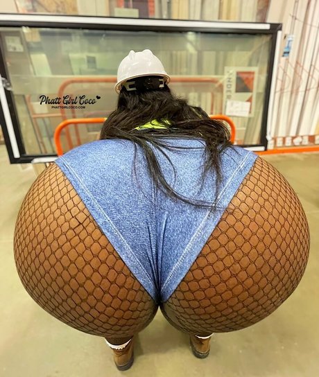 ジンジャーティーンオンリーファンズ ポルノグラフィック 写真