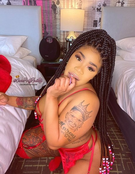 phattgirlcoco アダルトスター 写真