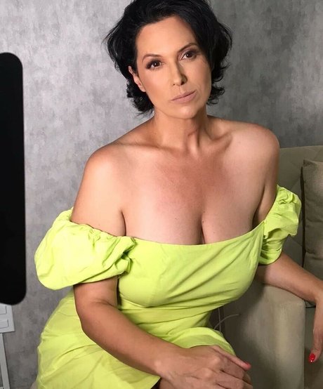 Ileuza Elias ヌードモデル アーカイブ