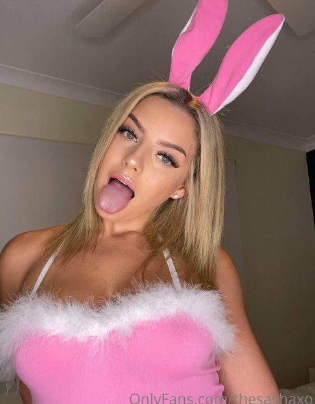 熟女の手コキオンリーファンズ エロチック 写真