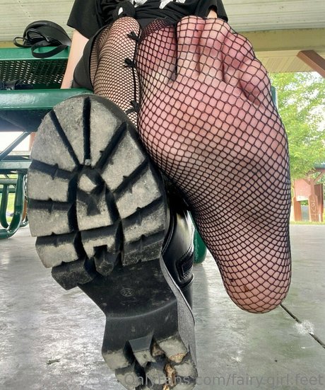 fairy girl feet エロティックなスター 写真