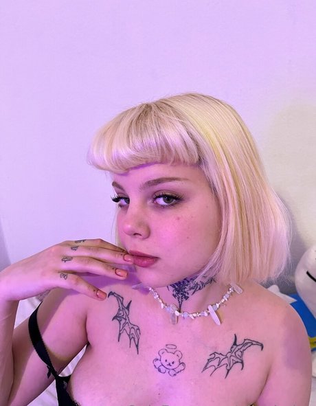 aliyahalya 無料のスター 写真