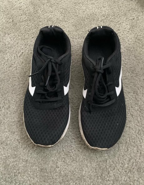 パンツを食い込ませるオンリーファンズ えろた 写真