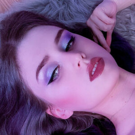 フィットネスガールズオンリーファンズ ヌード 写真