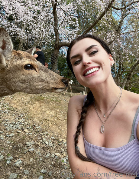 熟女オーガズムオンリーファンズ 無料裸 画像