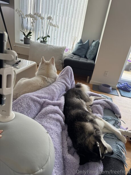 チェコの熟女オンリーファンズ 美しい裸 写真