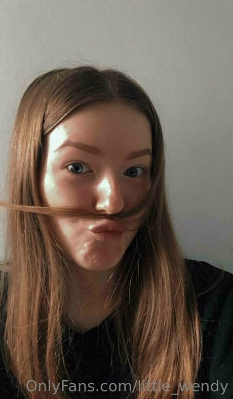 ヌード妻オンリーファンズ ヌード 写真