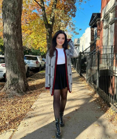 lyricsbylyla 美しいポルノスター 画像