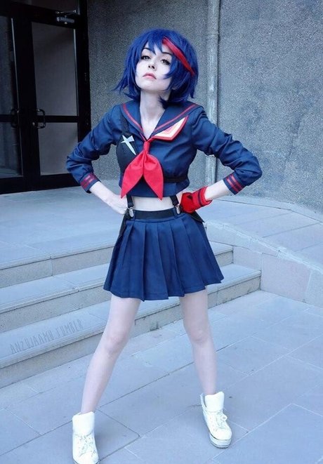 Anzujaamu エロティックなスター 写真