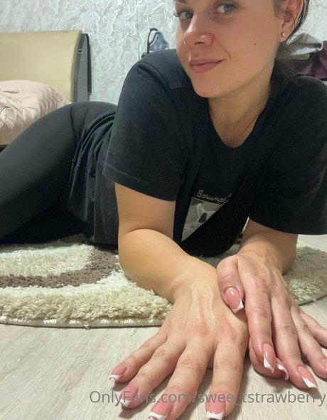 swee tstrawberry ポルノスター ヌード 写真