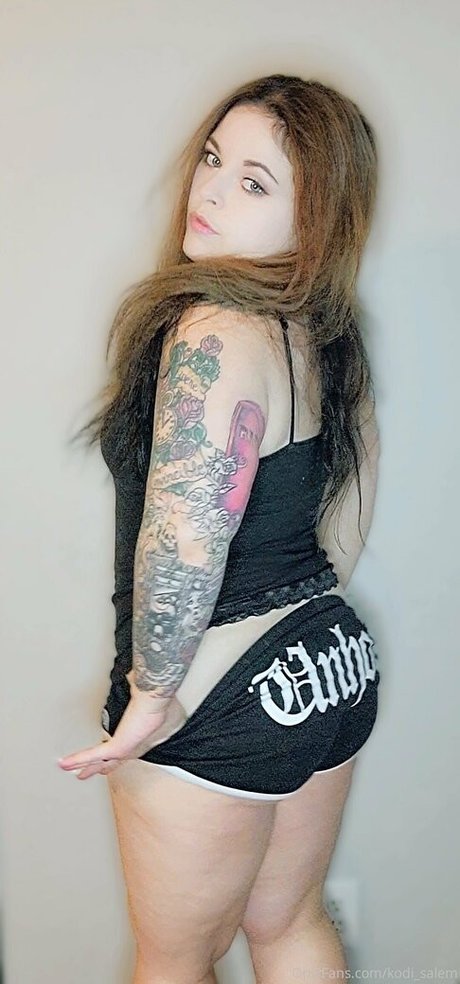 kodi salem ヌードのポルノスター 写真