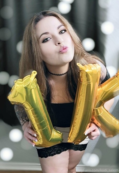 モンスターコックオンリーファンズ セクシー裸 ギャラリー