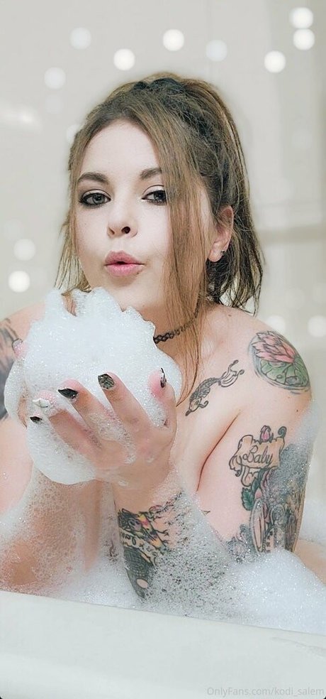 kodi salem ヌードのポルノスター 画像