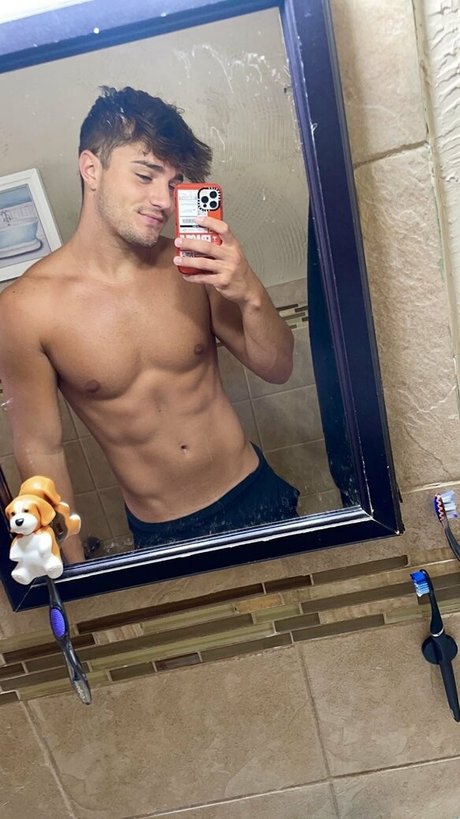 フィットネスプッシーオンリーファンズ 裸 ギャラリー