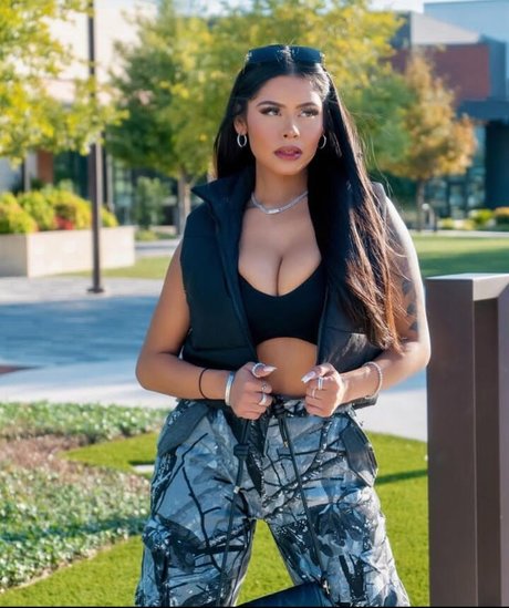 フラットオンリーファン アート裸 ギャラリー