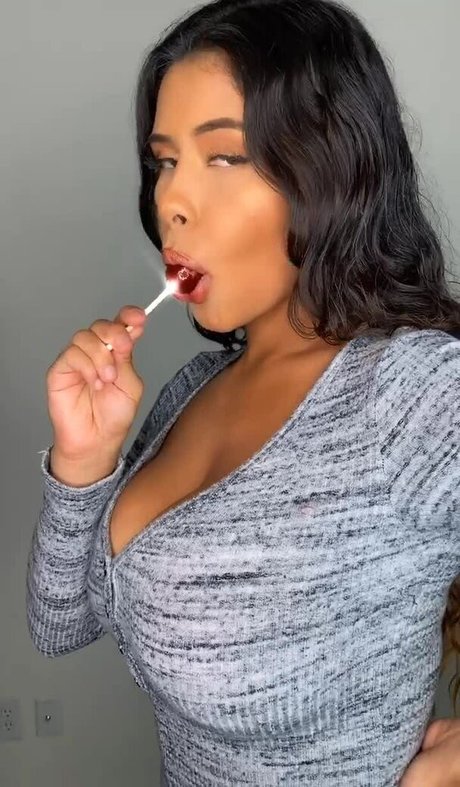 変態エボニーオンリーファンズ セクシー裸 ギャラリー