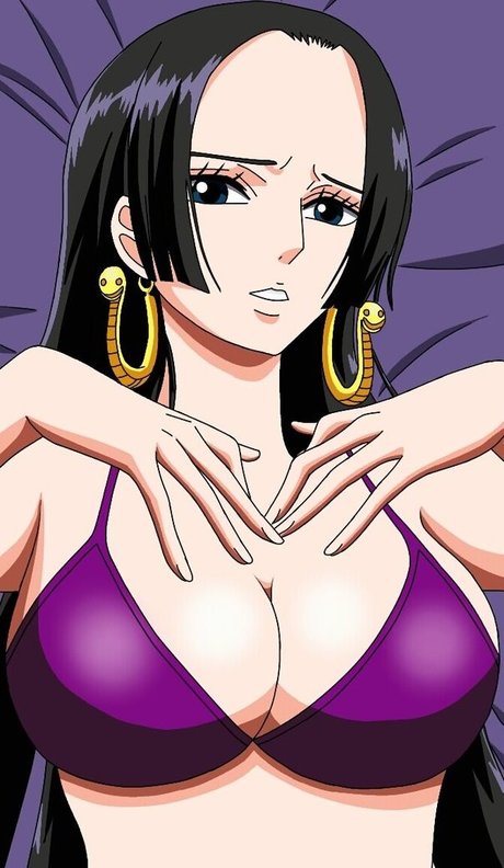 曲線美のxxx オンリーファンズ 裸 ギャラリー