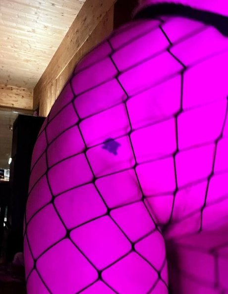 ドイツのアマチュアオンリーファンズ 美しいヌード 写真