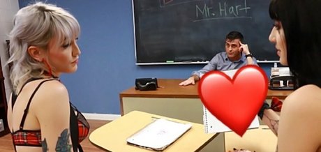 スムーズなオンリーファンズ ポルノ ギャラリー