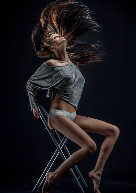 Sandra F_ アダルトスター 画像